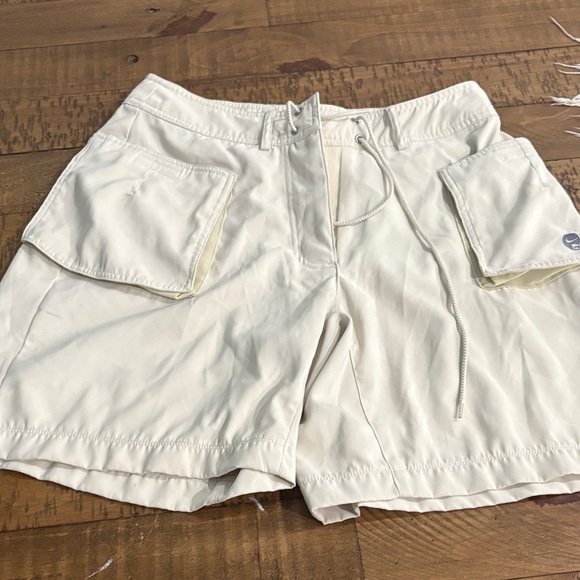 Nike Pants - Nike woman’s/ Cream VB cargo shorts